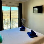 Spacious House With Pool Views And Bbq, Eternal Summer Serenity 別荘 *